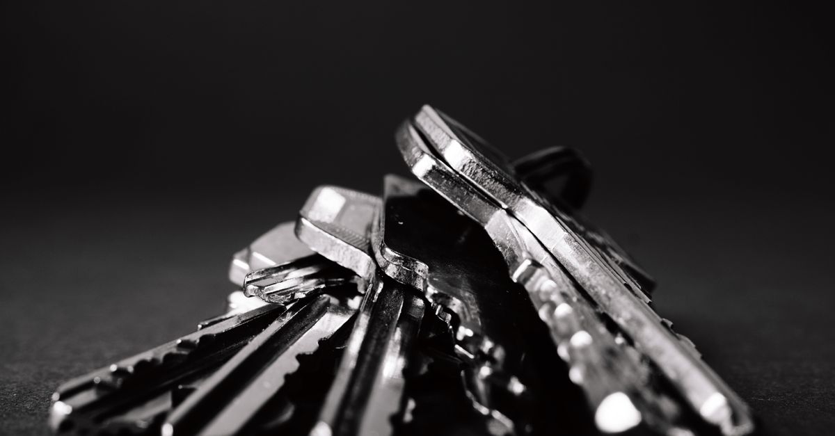What a 24 Hour Locksmith Clifton Residents Actually Need After Dark — Philip Clifton Locksmith